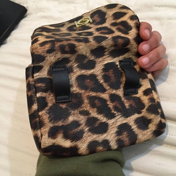 Leppard Pattern Print Bag - Picture 3 of 7